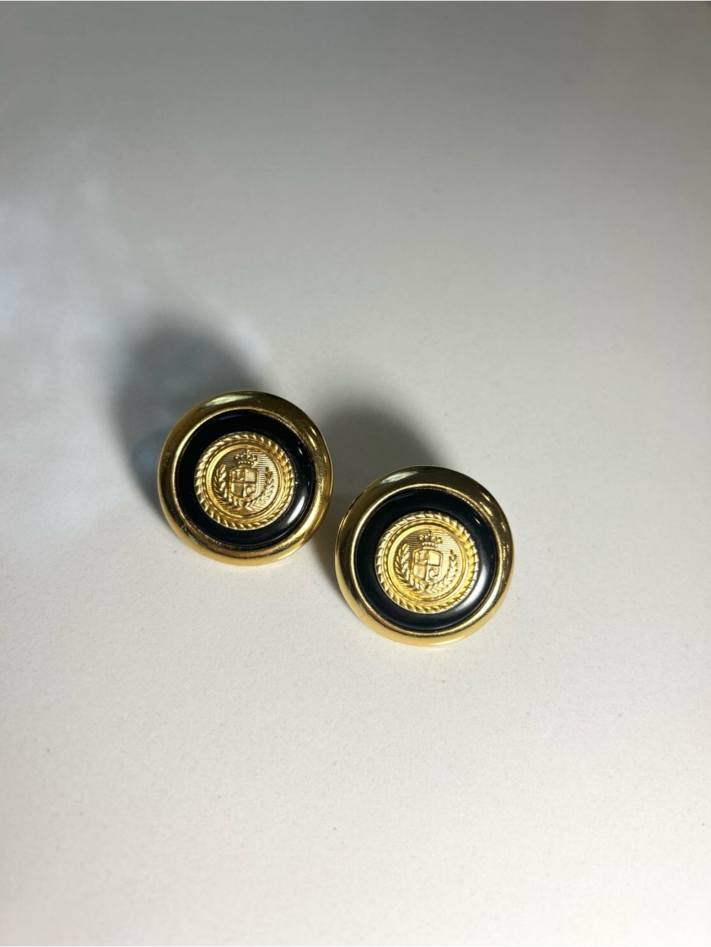 Liz Claiborne Gold and Black Round Hair Clip Set